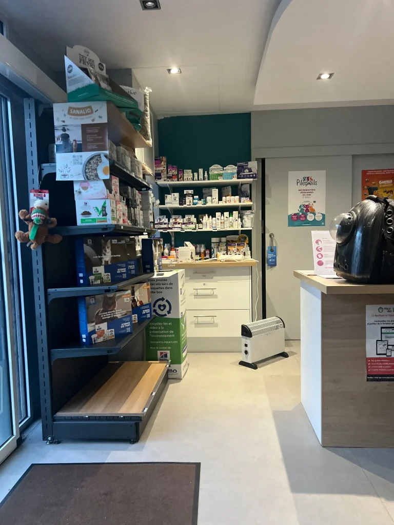 Intérieur de la Clinique Vétérinaire du Parc à Paris Jean Jaurès dans le 19e arrondissement